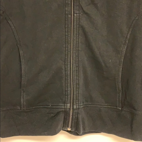 💥TOPS SALE💥 Original Yale University Sweatshirt in Black - Picture 4 of 7